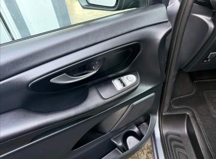 Mercedes-Benz - V-class