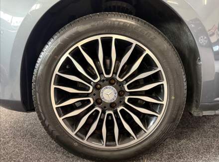 Mercedes-Benz - V-class