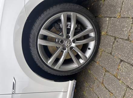 Volkswagen - Golf R 2.0 TSI (300 Hp) 4MOTION DSG