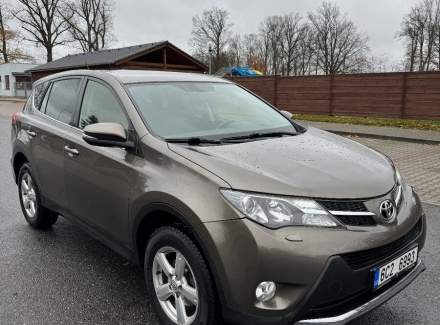 Toyota - RAV 4