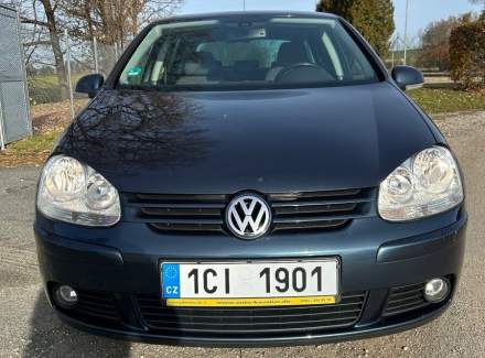 Volkswagen - Golf