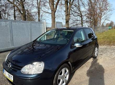 Volkswagen - Golf