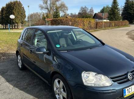 Volkswagen - Golf