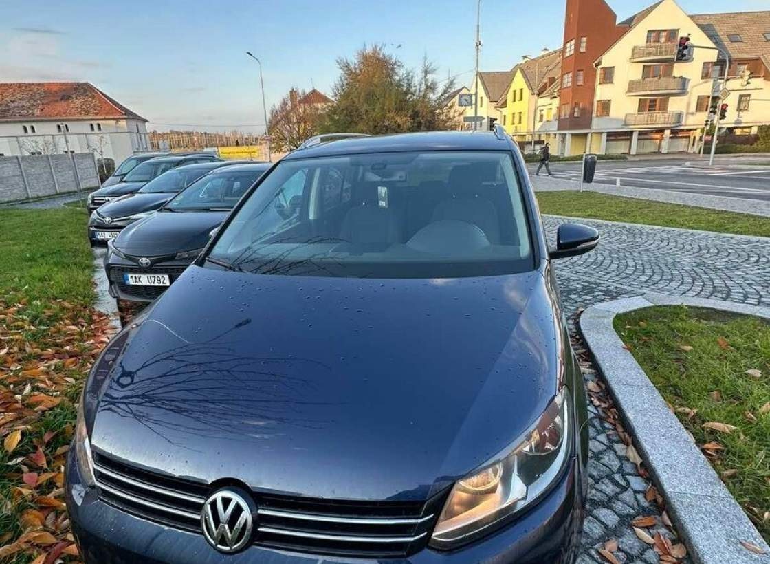 Volkswagen - Touran