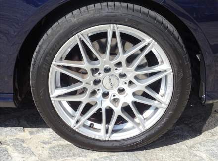 Mercedes-Benz - E-class