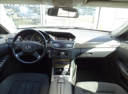 Mercedes-Benz - E-class