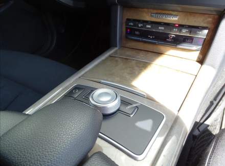 Mercedes-Benz - E-class