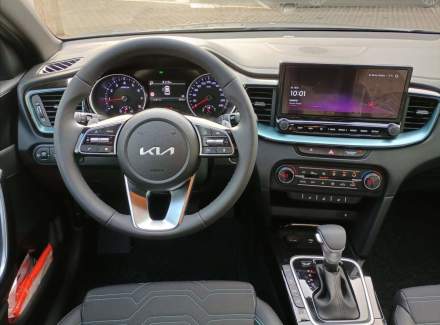 Kia - XCeed