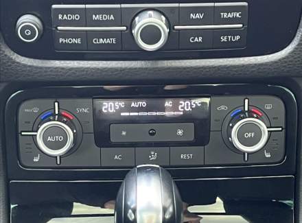 Volkswagen - Touareg