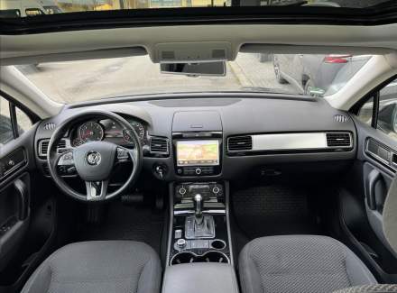 Volkswagen - Touareg