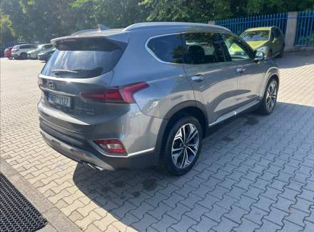 Hyundai - Santa FE