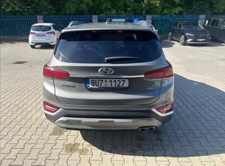 Hyundai - Santa FE