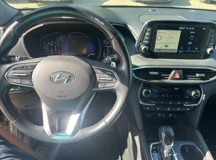 Hyundai - Santa FE