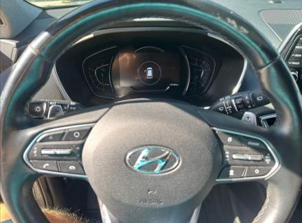 Hyundai - Santa FE