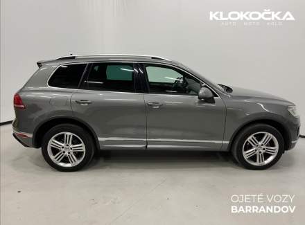 Volkswagen - Touareg
