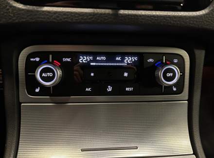 Volkswagen - Touareg