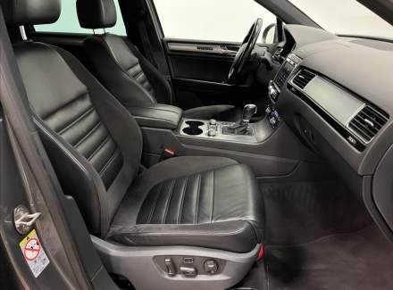 Volkswagen - Touareg