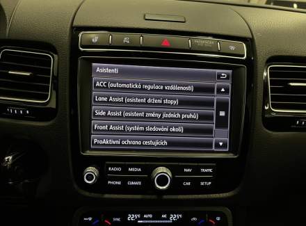 Volkswagen - Touareg