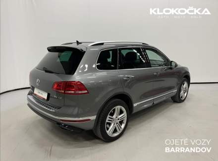 Volkswagen - Touareg