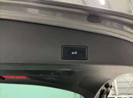 Volkswagen - Touareg