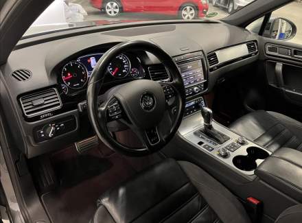 Volkswagen - Touareg