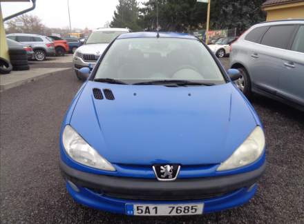 Peugeot - 206