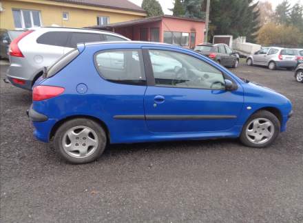 Peugeot - 206