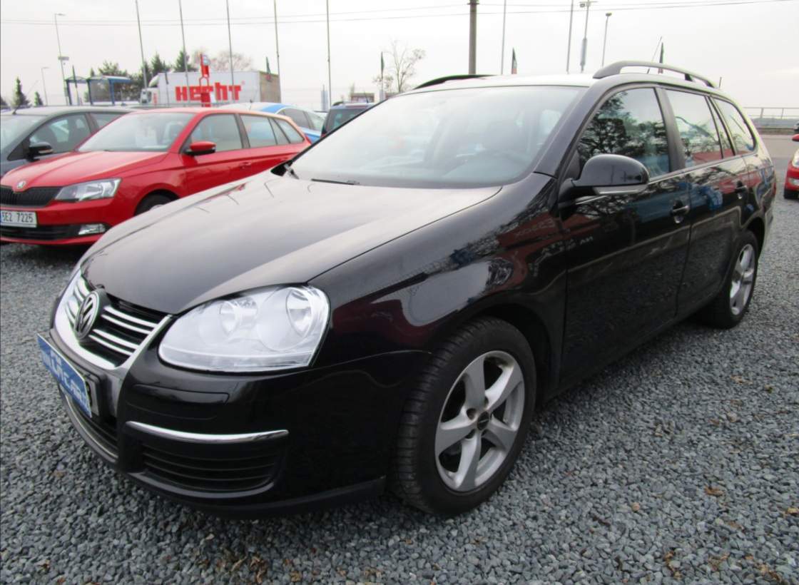 Volkswagen - Golf