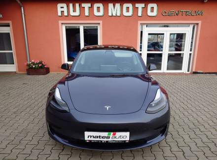Tesla - Model 3