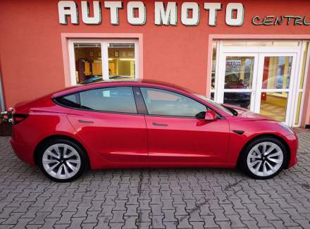 Tesla - Model 3