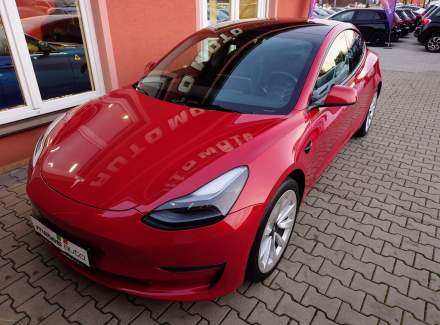 Tesla - Model 3