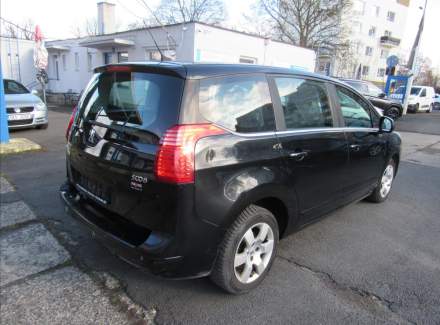 Peugeot - 5008