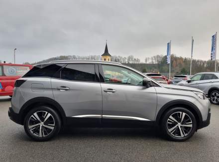 Peugeot - 3008