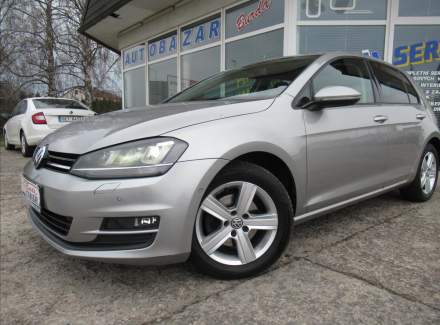 Volkswagen - Golf