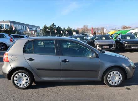 Volkswagen - Golf
