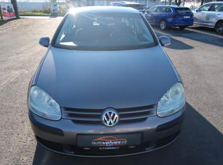 Volkswagen - Golf