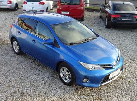 Toyota - Auris
