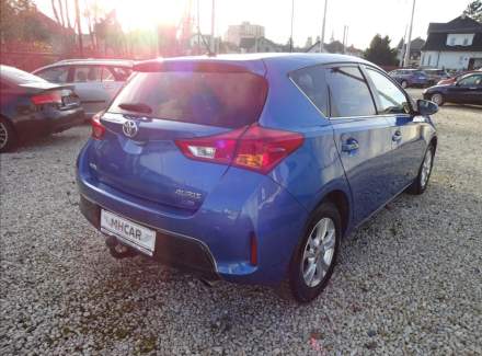 Toyota - Auris