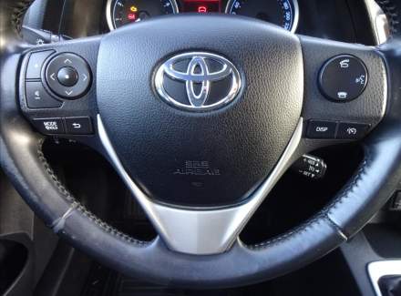 Toyota - Auris
