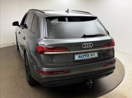 Audi - Q7