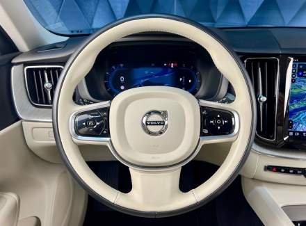 Volvo - XC60