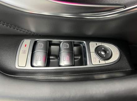 Mercedes-Benz - E-class