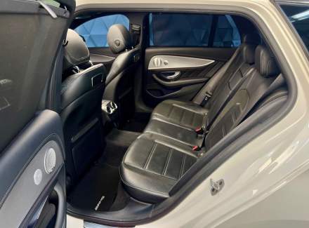 Mercedes-Benz - E-class