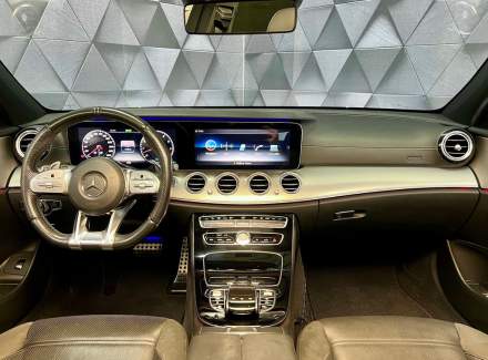 Mercedes-Benz - E-class