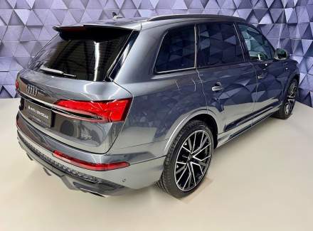 Audi - Q7