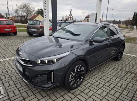 Kia - XCeed