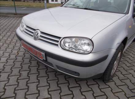 Volkswagen - Golf