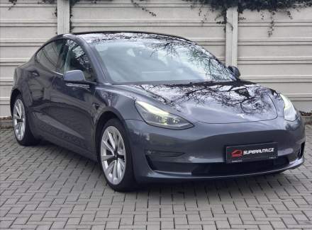 Tesla - Model 3