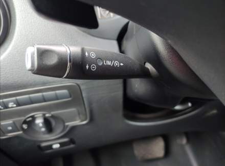 Mercedes-Benz - Vito