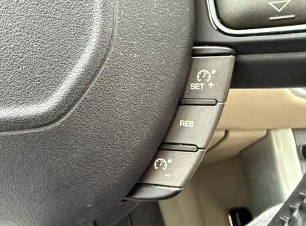 Land Rover - Range Rover Evoque